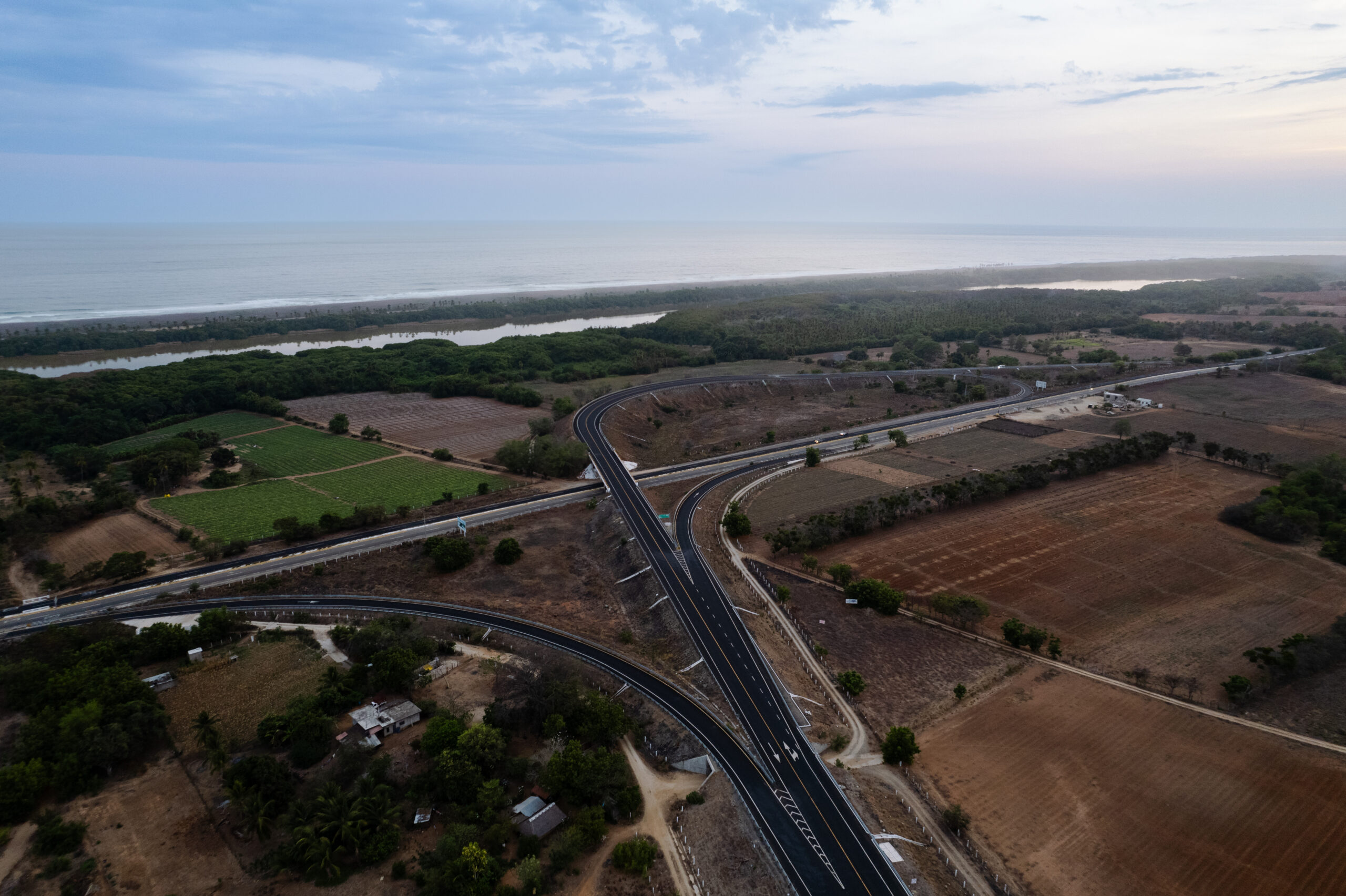 Pronóstico de Nuevas Áreas de Expansión: Hacia un Futuro de Carreteras Sostenibles